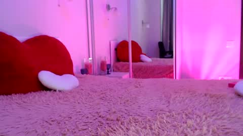 lovelybird69 online show from 07/14/26, 12:11