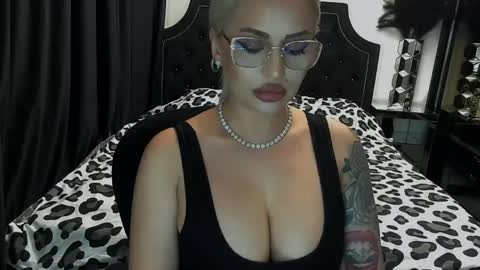 PrAllinXXXa online show from 05/04/26, 09:55
