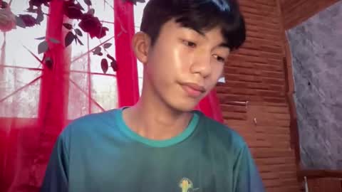 Snapshot of lovelyboy_jm chatting on 05/15/26, 11:01 lovelyboy_jm online show from 05/15/26, 11:01