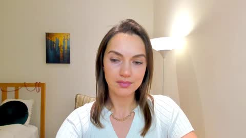 Mia online show from 12/30/24, 01:25