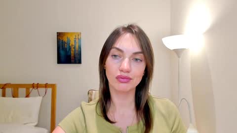 Mia online show from 01/04/25, 05:37