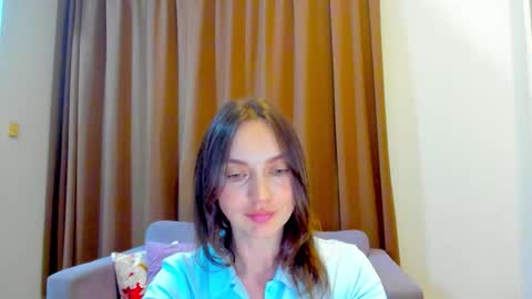 Mia online show from 10/07/25, 11:51