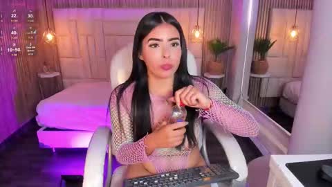 Snapshot of lovelyeyesx chatting on 02/05/26, 05:06 Lovely online show from 02/05/26, 05:06