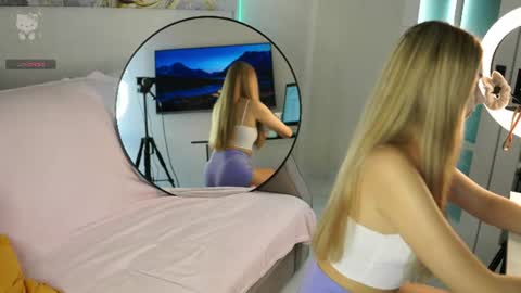 lovelygracee online show from 06/12/26, 03:22