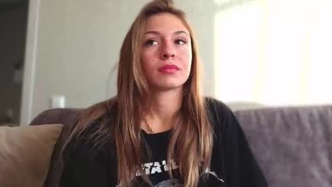 Snapshot of lovelykatea chatting on 09/19/25, 12:28 Kate only online show from 09/19/25, 12:28