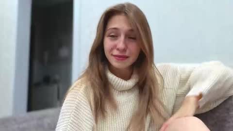 Snapshot of lovelykatea chatting on 09/21/25, 03:02 Kate only online show from 09/21/25, 03:02