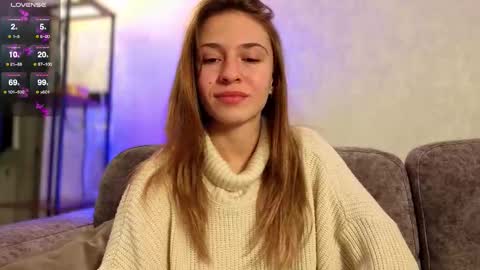 Snapshot of lovelykatea chatting on 10/24/25, 01:07 Kate only online show from 10/24/25, 01:07