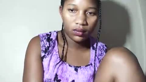 lovelylarra online show from 05/02/26, 10:26