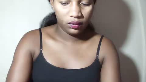 lovelylarra online show from 05/06/26, 10:53