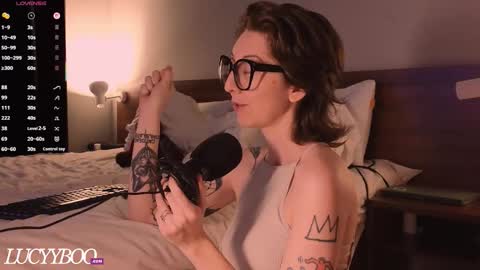 lovelylittlelucyy online show from 03/19/26, 06:45