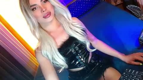 Snapshot of lovelymiss_shyna11 chatting on 03/02/26, 09:27 lovelymiss_shyna11 online show from 03/02/26, 09:27