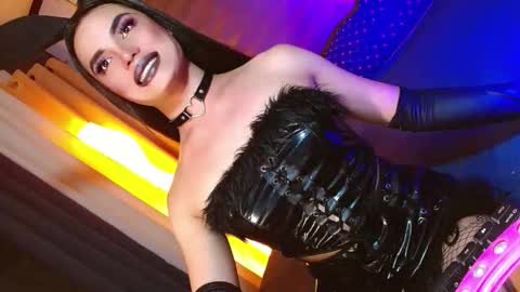 Snapshot of lovelymiss_shyna11 chatting on 05/09/26, 08:41 lovelymiss_shyna11 online show from 05/09/26, 08:41