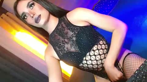 Snapshot of lovelymiss_shyna11 chatting on 05/24/26, 12:32 lovelymiss_shyna11 online show from 05/24/26, 12:32