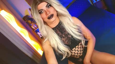 lovelymiss_shyna11 online show from 06/21/26, 12:35
