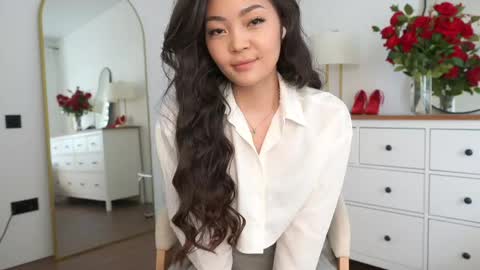 kim online show from 06/07/26, 09:46