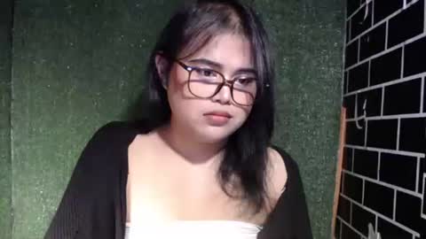 lovely online show from 09/28/25, 07:08