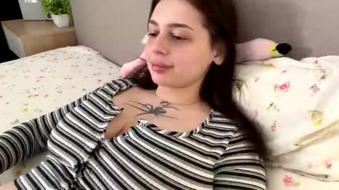 LovelyRachel  online show from 09/15/25, 08:36