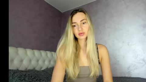 Lovely Rose online show from 11/05/25, 08:47