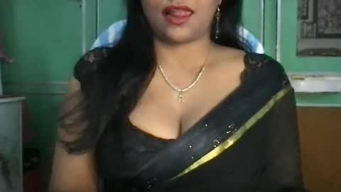 Snapshot of lovelyrose36 chatting on 05/29/26, 05:55 lovelyrose36 online show from 05/29/26, 05:55