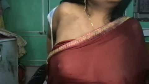 lovelyrose36 online show from 07/08/26, 06:45