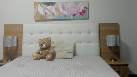 Sophia online show from 09/21/25, 04:14