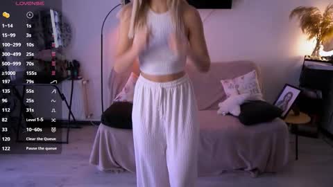 Anna online show from 10/14/25, 10:27