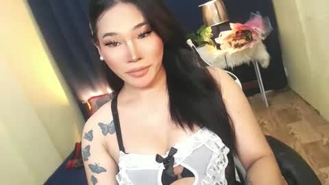 STWEET LINA online show from 10/19/25, 03:56