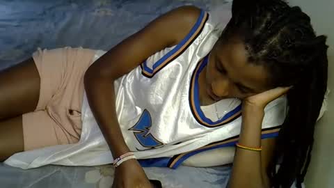 Snapshot of lovelytin chatting on 11/10/25, 08:57 lovelytin online show from 11/10/25, 08:57