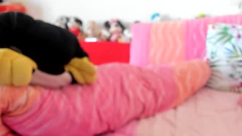 Snapshot of lovelywoman23 chatting on 02/19/25, 10:23 lovelywoman23 online show from 02/19/25, 10:23