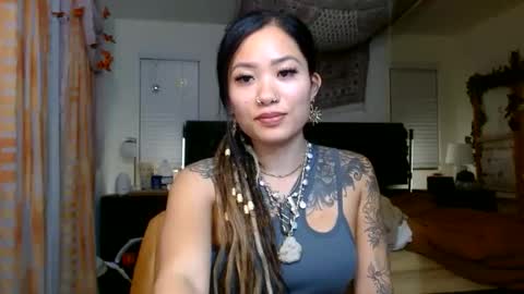 lovelyxmacii online show from 10/26/25, 05:24