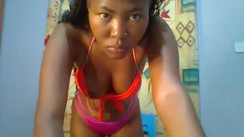 Snapshot of lovelyy_dreams chatting on 02/28/26, 04:24 Hanna online show from 02/28/26, 04:24