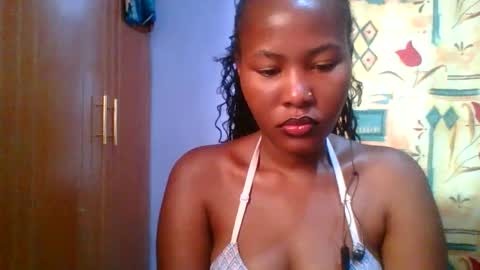 Snapshot of lovelyy_dreams chatting on 03/09/26, 04:38 Hanna online show from 03/09/26, 04:38