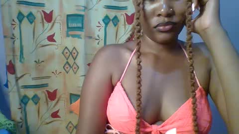 Snapshot of lovelyy_dreams chatting on 04/02/26, 06:38 Hanna online show from 04/02/26, 06:38
