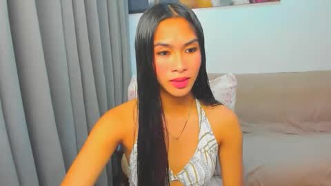 Snapshot of lovemarie19x chatting on 11/25/25, 08:36 pauleen online show from 11/25/25, 08:36