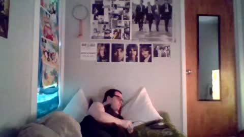 Snapshot of lovememadly_ chatting on 07/26/26, 01:07 Nick online show from 07/26/26, 01:07