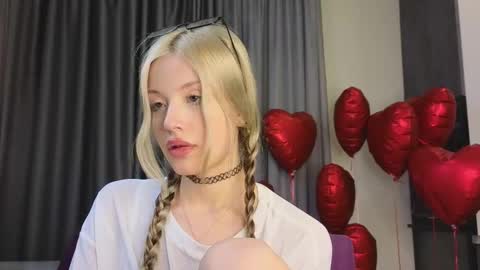 NTMY IM LANA online show from 02/19/25, 05:27