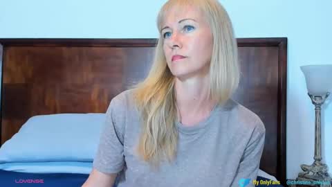 Christine online show from 01/07/25, 04:16