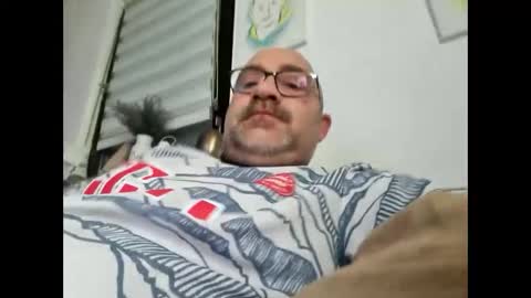 lover010983 online show from 01/15/25, 11:43