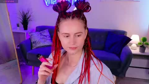 Snapshot of lover_daisy_ chatting on 06/12/26, 01:32 DAISY online show from 06/12/26, 01:32