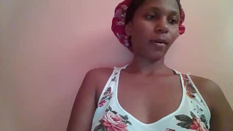 Snapshot of lovergal257 chatting on 02/04/26, 11:49 lovergal257 online show from 02/04/26, 11:49
