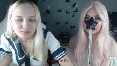 lovers613228 online show from 10/31/25, 02:07