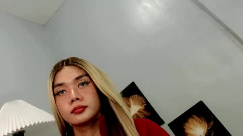 Snapshot of lovers_moon22 chatting on 09/15/25, 03:45 lovers moon22 online show from 09/15/25, 03:45