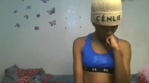 Snapshot of lovers_oncam chatting on 02/22/26, 05:08 RedJoy online show from 02/22/26, 05:08