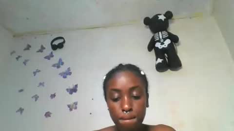 Snapshot of lovers_oncam chatting on 04/16/26, 05:03 RedJoy online show from 04/16/26, 05:03