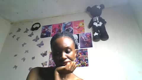 Snapshot of lovers_oncam chatting on 06/09/26, 04:35 RedJoy online show from 06/09/26, 04:35