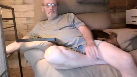 Snapshot of lovesex6565 chatting on 04/14/26, 01:22 just here to have fun and cum online show from 04/14/26, 01:22
