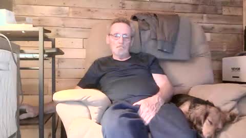 Snapshot of lovesex6565 chatting on 04/22/26, 11:45 just here to have fun and cum online show from 04/22/26, 11:45
