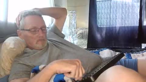 Snapshot of lovesex6565 chatting on 05/29/26, 10:30 just here to have fun and cum online show from 05/29/26, 10:30