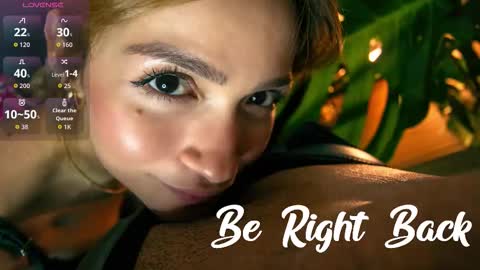 Snapshot of loveskingdom chatting on 12/01/25, 09:42 LovesKingdom online show from 12/01/25, 09:42