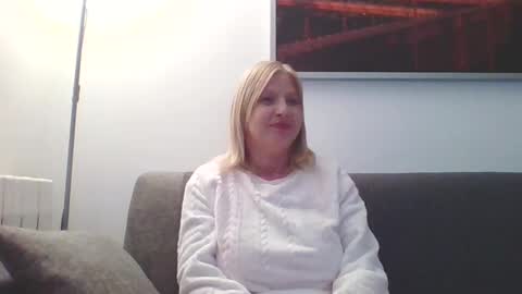 Marlyn online show from 12/30/24, 07:42